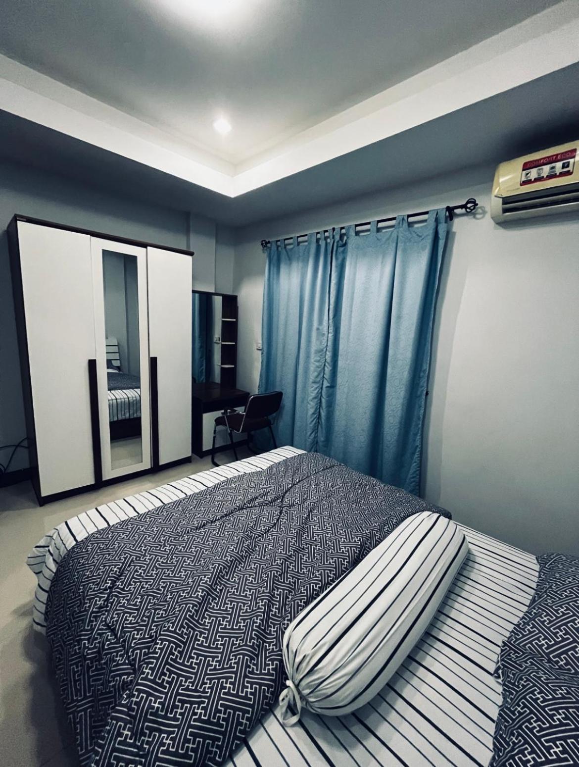 The European House Pattaya Bed and Breakfast Buitenkant foto