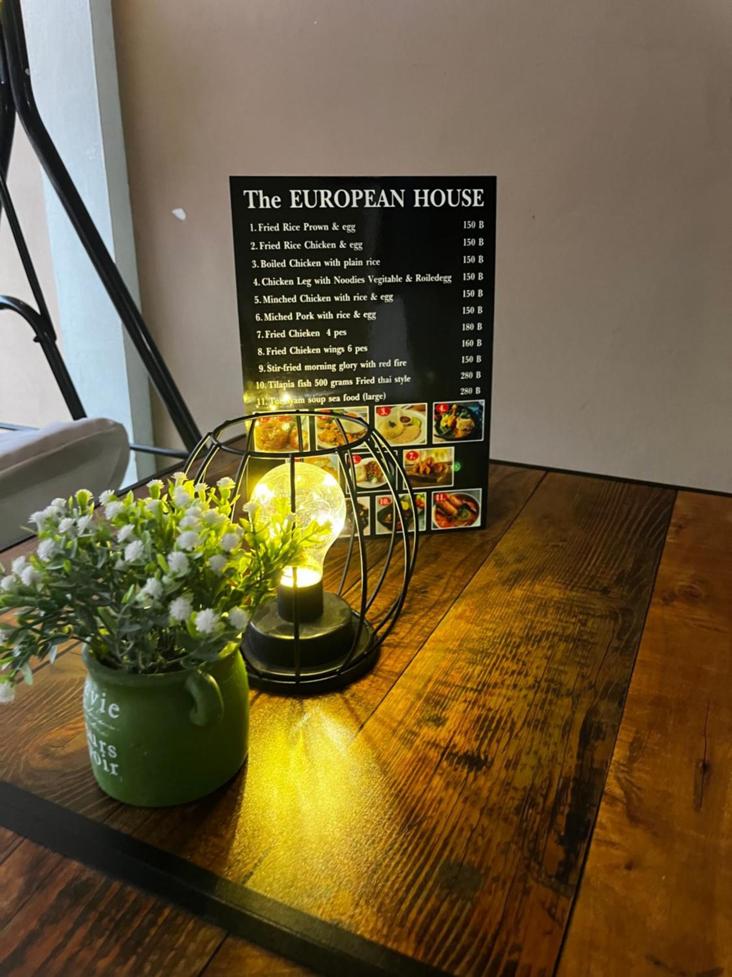 The European House Pattaya Bed and Breakfast Buitenkant foto